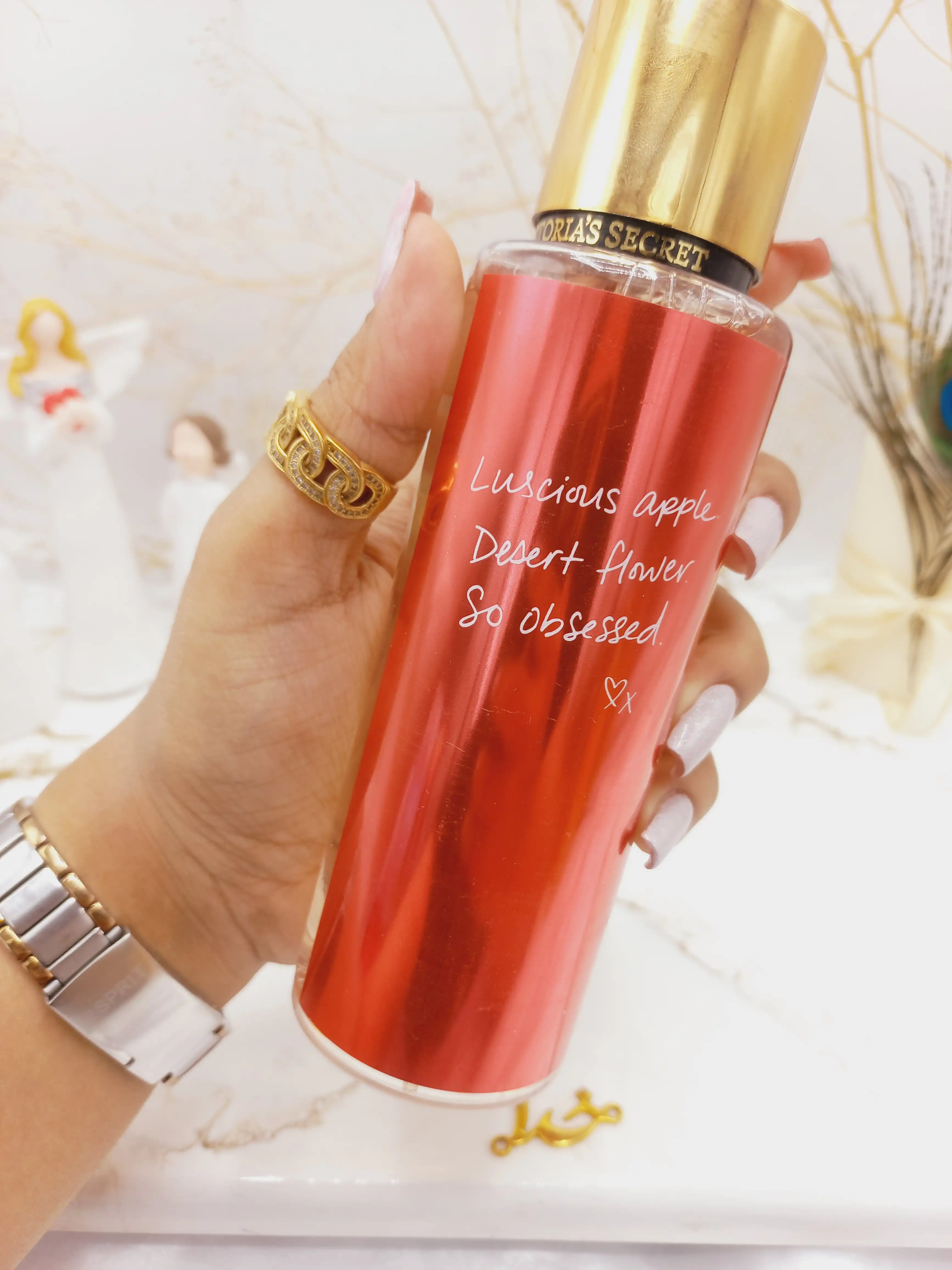 بادی اسپلش Temptation ویکتوریا سکرت اورجینال (رایحه گلی و میوه ای)
