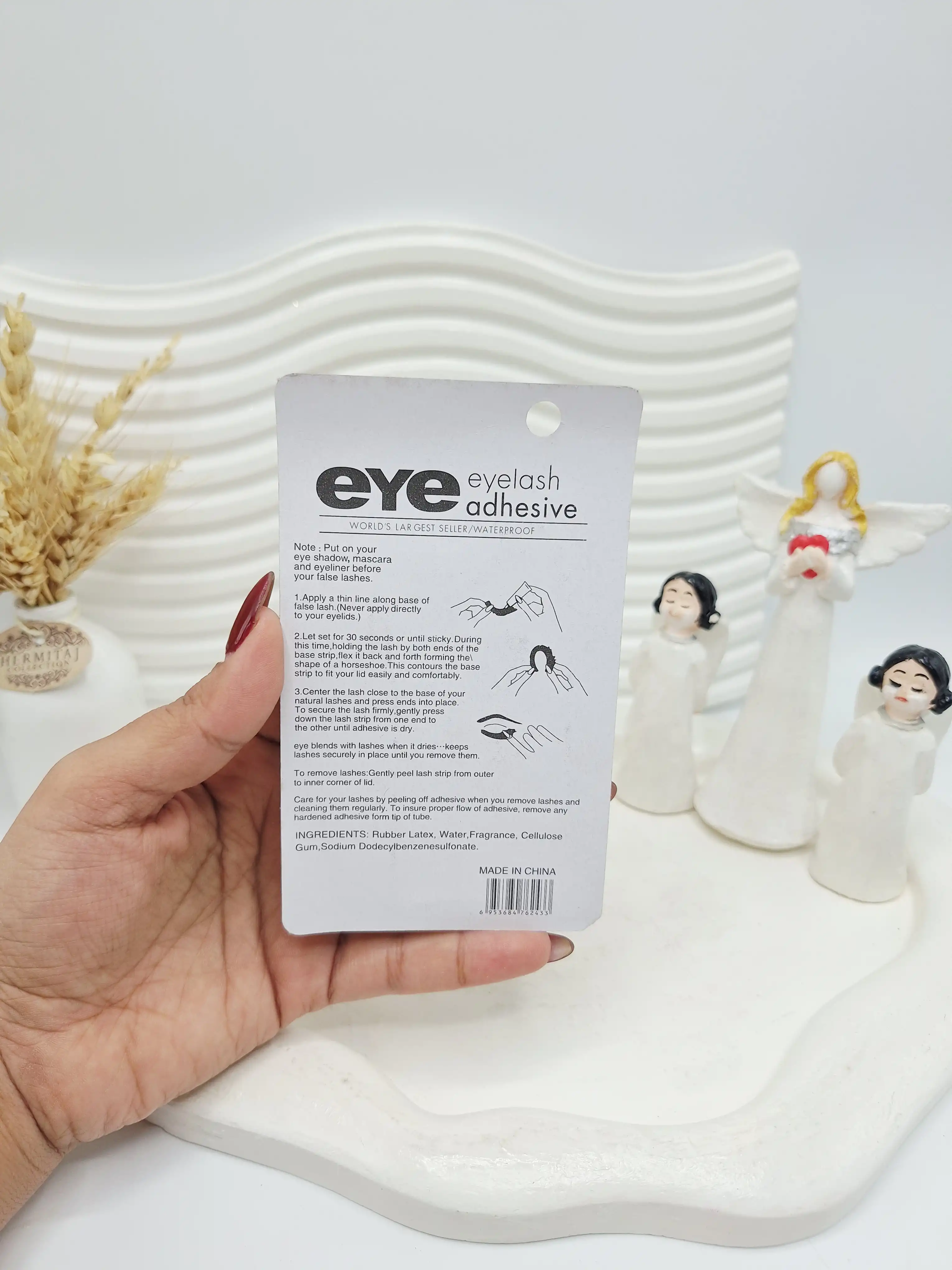 چسب مژه EYE  کارتن سبز به همراه قاشقک کد 2433